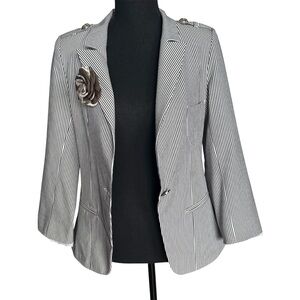 Parisian Chic Striped Blazer with Floral Brooch | Tailored Lightweight Jacket S